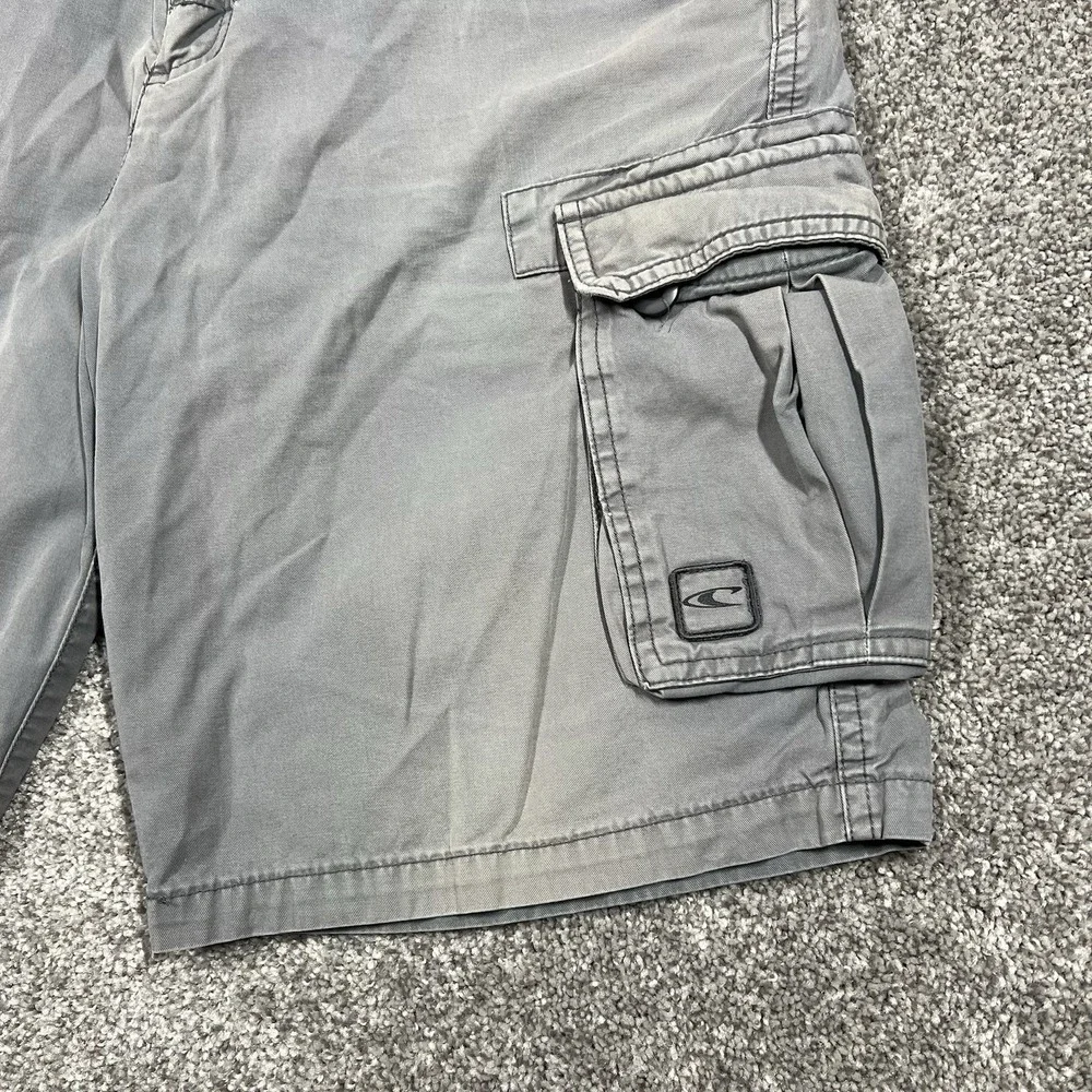 O'Neill Vintage Faded Cargo Shorts 32-34 Gray Carpenter Skate Y2K Surf Baggy USA